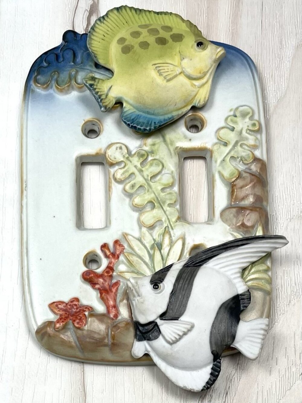 TAKAHASHI Handpainted Tropical Fish Porcelain Duplex LIGHT SWITCH Plate Japan